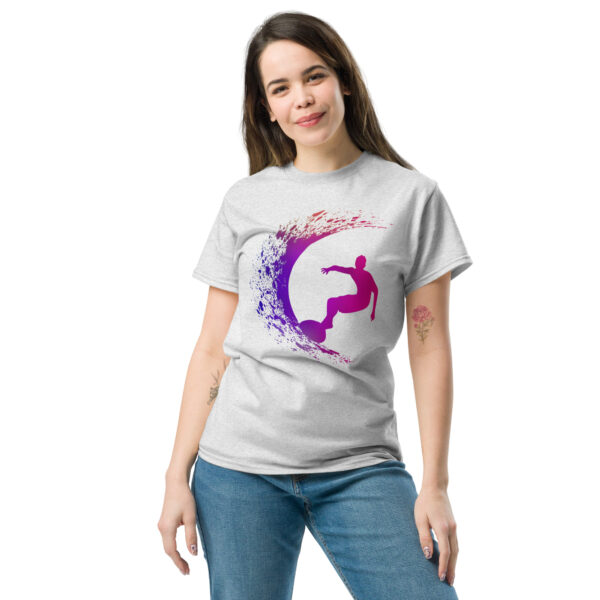 Surfin 1 - Klassisches Unisex T-Shirt – Bild 34