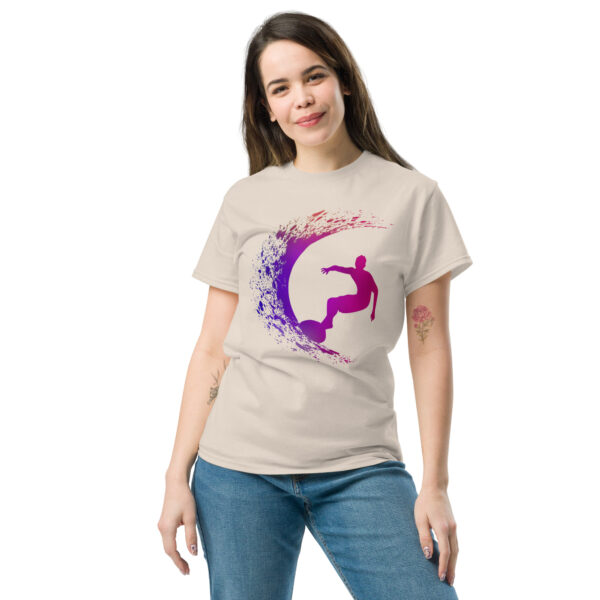 Surfin 1 - Klassisches Unisex T-Shirt – Bild 31