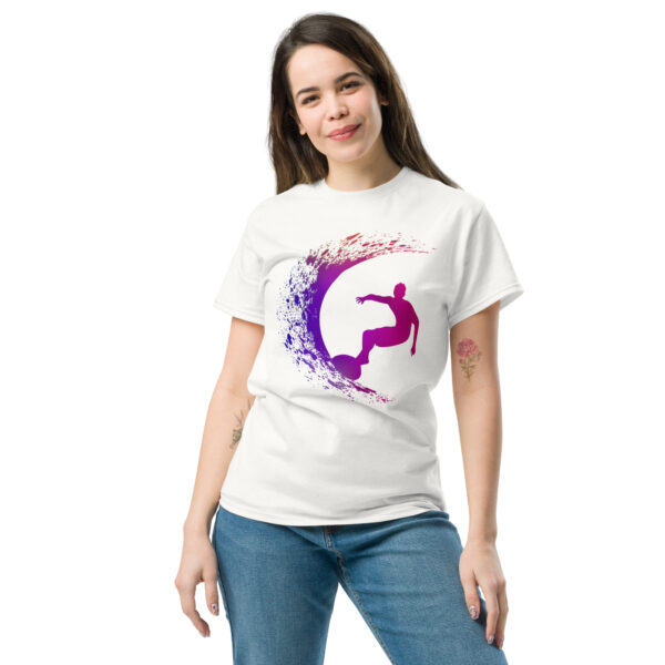 Surfin 1 - Klassisches Unisex T-Shirt – Bild 37