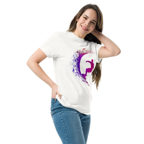 Surfin 1 - Klassisches Unisex T-Shirt – Bild 38